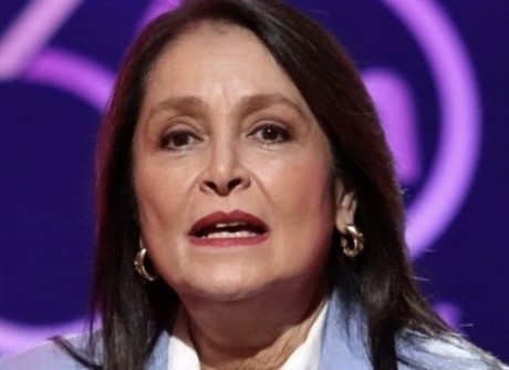 Daniela Romo desmiente a revista por publicar sobre su estado de salud (VIDEO)