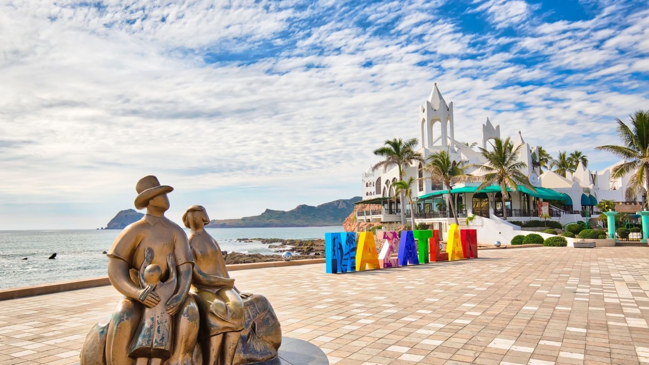 Mazatlán también es conocida como 'la playa lagunera'. (Fotografía: Canva)