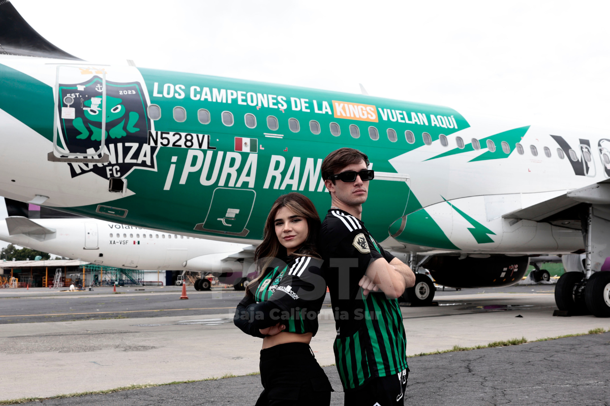 La Raniza FC estrena avión con Volaris.