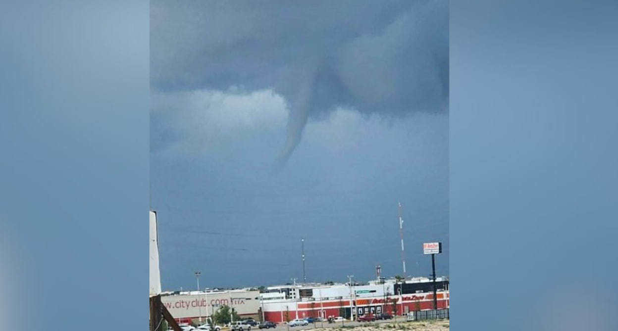 En redes sociales se compartió la imagen del posible tornado. (Fotografía: Facebook)