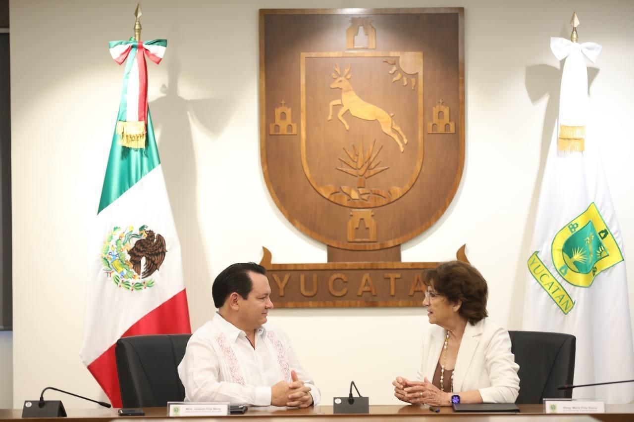 María Fritz Sierra y  Joaquín Díaz Mena. Foto: Cortesía