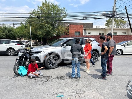 Choque de motos provoca caos en la colonia Roma