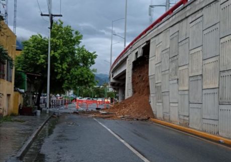 Derrumbe de pared de puente en San Pedro: no se reportan heridos