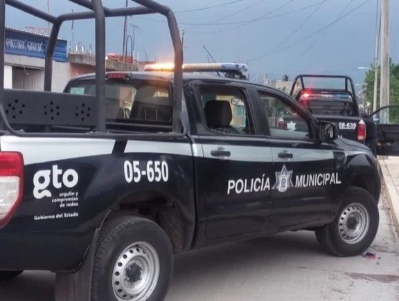 Policías del municipio de Yuriria, Guanajuato donde ocurrió la masacre. Foto: Periódico AM.