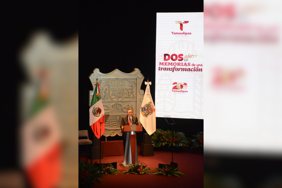 Américo Villarreal Anaya, gobernador de Tamaulipas, durante el conservatorio llevado a cabo en el Centro Cultural Tamaulipas. Foto: Gobierno de Tamaulipas.