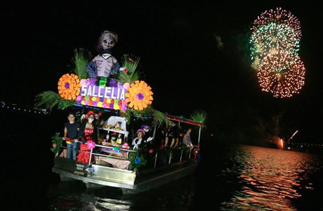 'Altares en el Mar': Así celebra  Los Cabos a los fieles difuntos