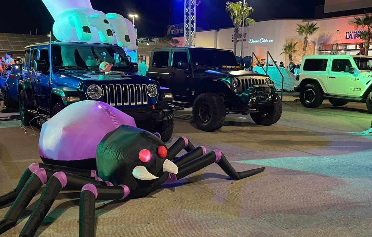 Una caravana de Jeeps recorrerá el malecón de La Paz. Fotos: Facebook / BajaXtreme Jeep Wrangler Club La Paz BCS.