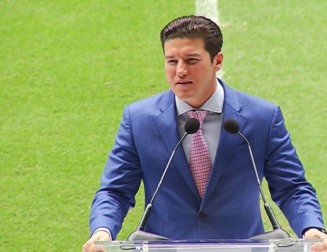 Samuel García en el informe metropolitano en Guadalupe. Foto: Gobierno de Nuevo León.