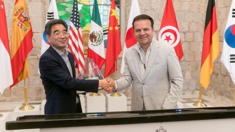 Gobernador firma acuerdo de cooperación con provincia de China