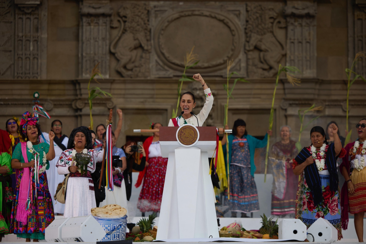 La presidenta Claudia Sheinbaum dirigió un mensaje a los mexicanos desde el Zócalo de la ciudad de México. Foto: Presidencia