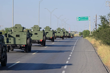 SEDENA envía blindados a reforzar la seguridad en el norte de Tamaulipas