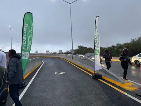 Samuel García inaugura primera gaza vehicular en el puente Azteca, de Guadalupe