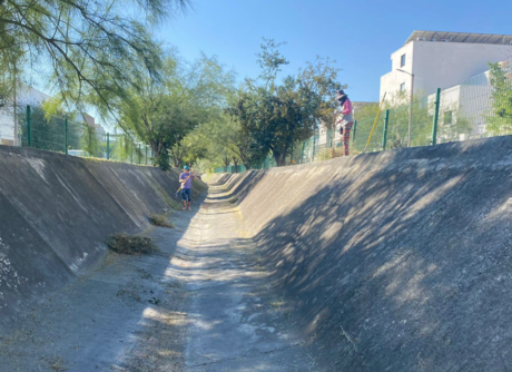 Andrés Mijes hace llamado en Escobedo para evitar inundacioes