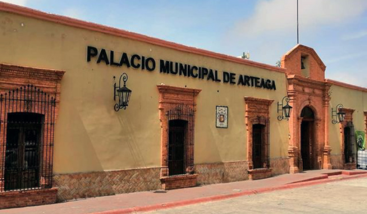 Pagar el predial y regularizar las contribuciones no sólo es una responsabilidad fiscal, sino también una inversión para el municipio de Arteaga./Foto: Wikipedia