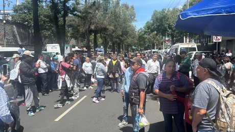 Transportistas del Edomex se manifiestan en la SCT por concesiones