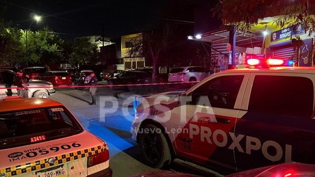 Asesinan a dos y escapan antes de que llegue la policía en Escobedo