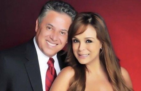 Mario Bezares, pide ya no ataquen a su esposa; 'Yo la amo' (VIDEO)