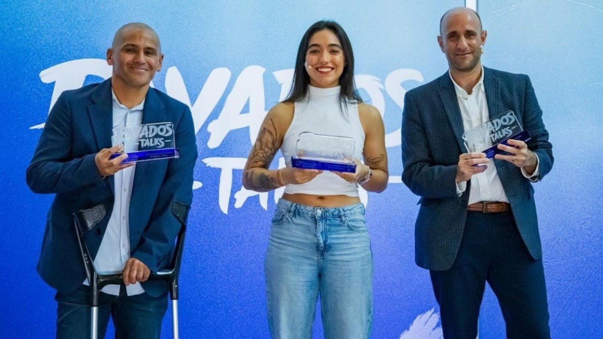 Humberto Suazo compartió cómo vivió el icónico gol que emocionó a miles en el Tec. Foto: @rayados en Instagram.