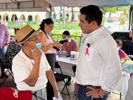 ¿Qué servicios ofrece la Feria de la Salud del Ayuntamiento de Mérida?