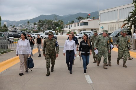 >Claudia Sheinbaum se reúne con autoridades para apoyar a Acapulco