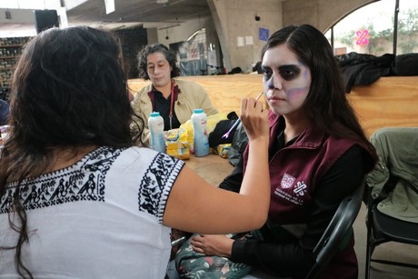 ¡Maquillaje de horror! Aprende técnicas para Halloween en PILARES CDMX