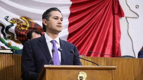 Armando Gutiérrez pide construir un libramiento Ciénega de Flores