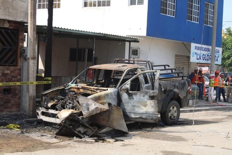 Explosión deja tres heridos y arrasa con propiedades en Ciudad Madero