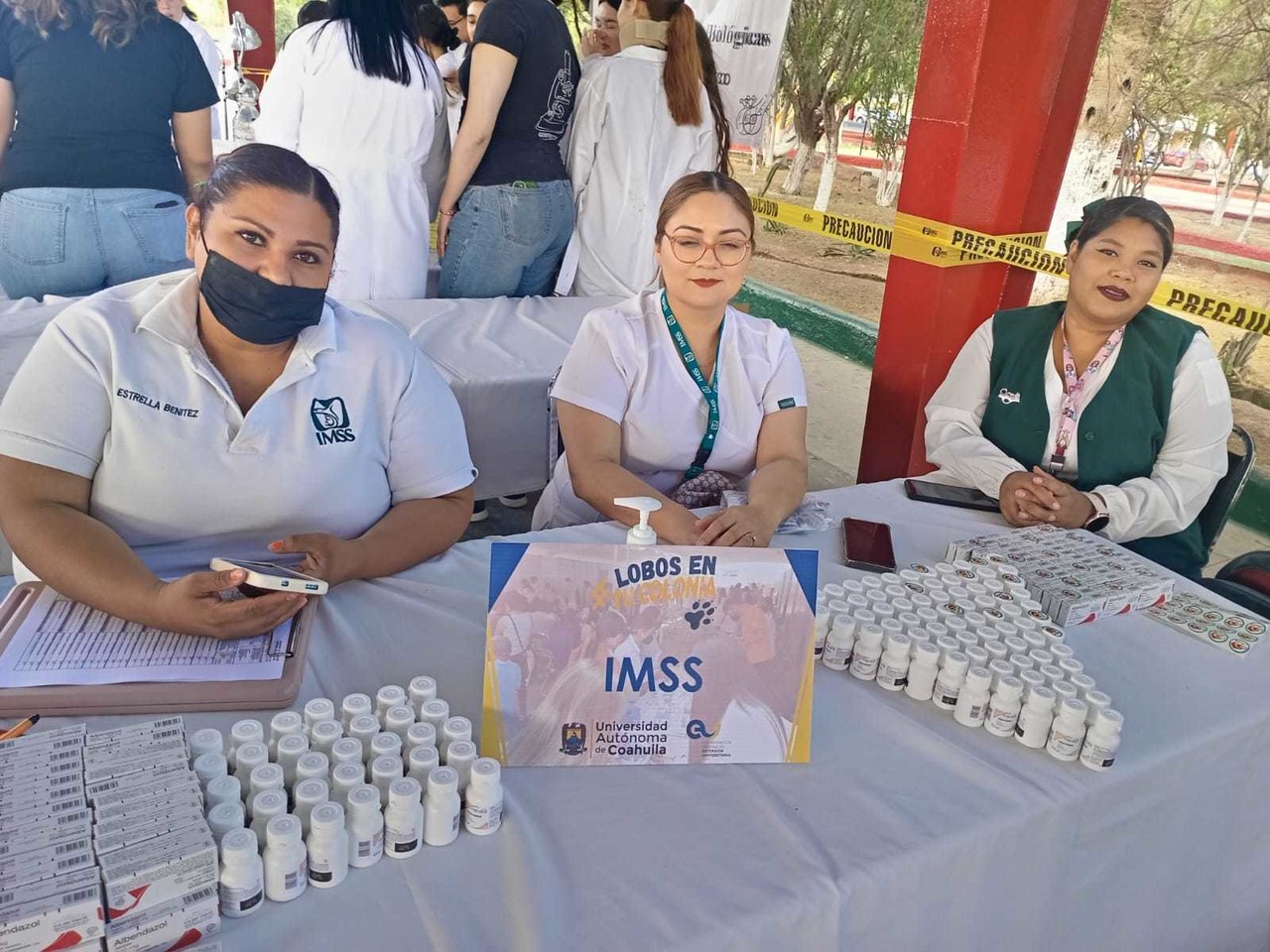 Preparan vacunación en IMSS Coahuila. Foto de Claudia Almaraz.