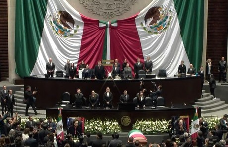 Cámara de Diputados rinde homenaje de cuerpo presente a Ifigenia Martínez