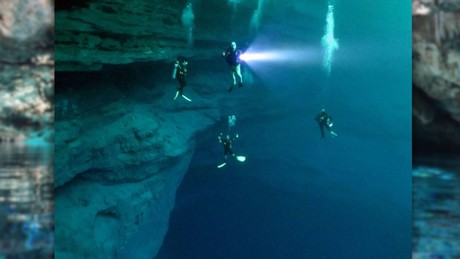 ¿Cuáles son los riesgos de bucear en un cenote?