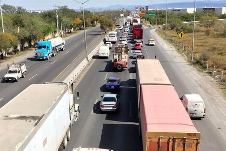 Continúan las pérdidas millonarias en la autopista Monterrey-Nuevo Laredo