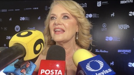 Erika Buenfil responde a Óscar Athié al recordar triángulo amoroso con Yuri