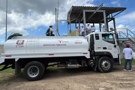 Implementan riego de áreas verdes con agua tratada en Tampico