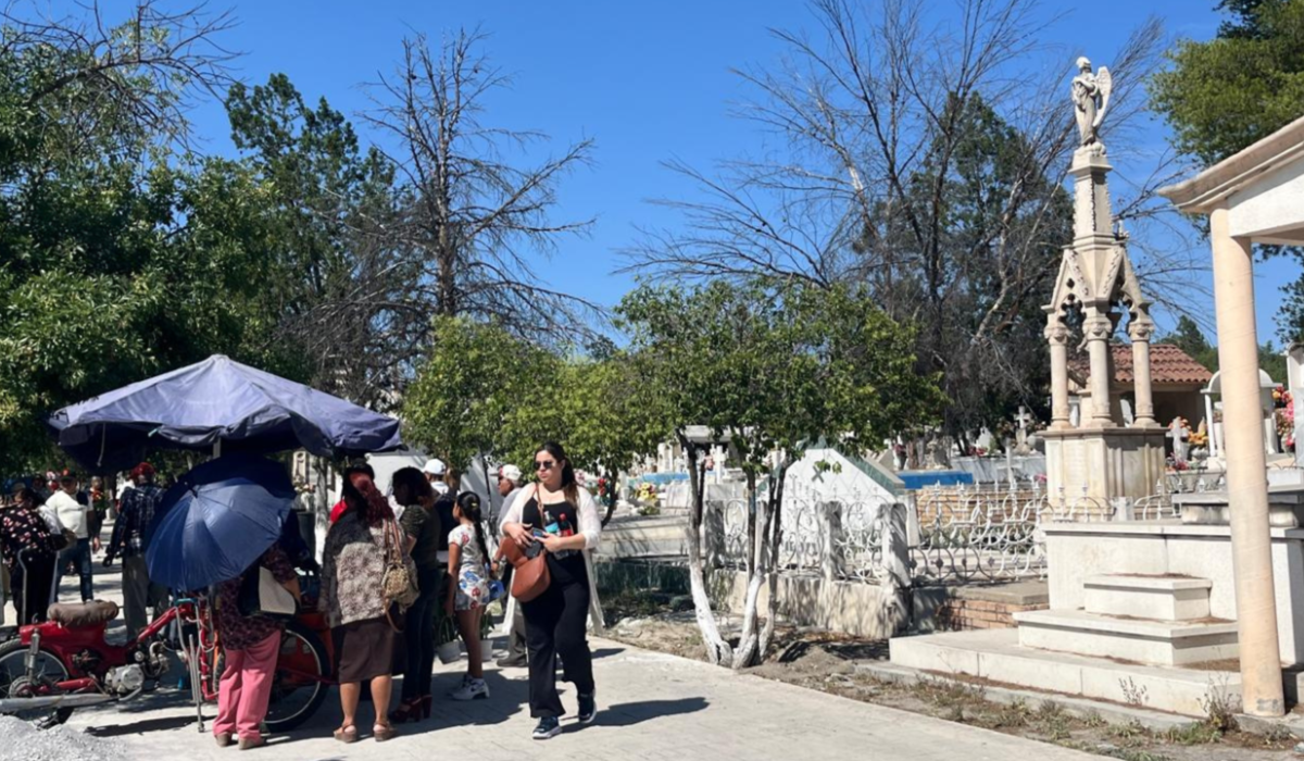 Ampliaran horarios de panteones municipales para el Día de Muertos/ Foto: Leslie Delgado