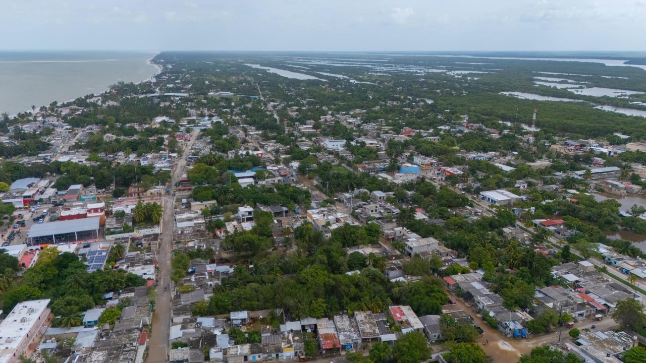 Los insumos serán entregados a damnificados de Celestún, Sisal y Progreso Foto: Gobierno del Estado