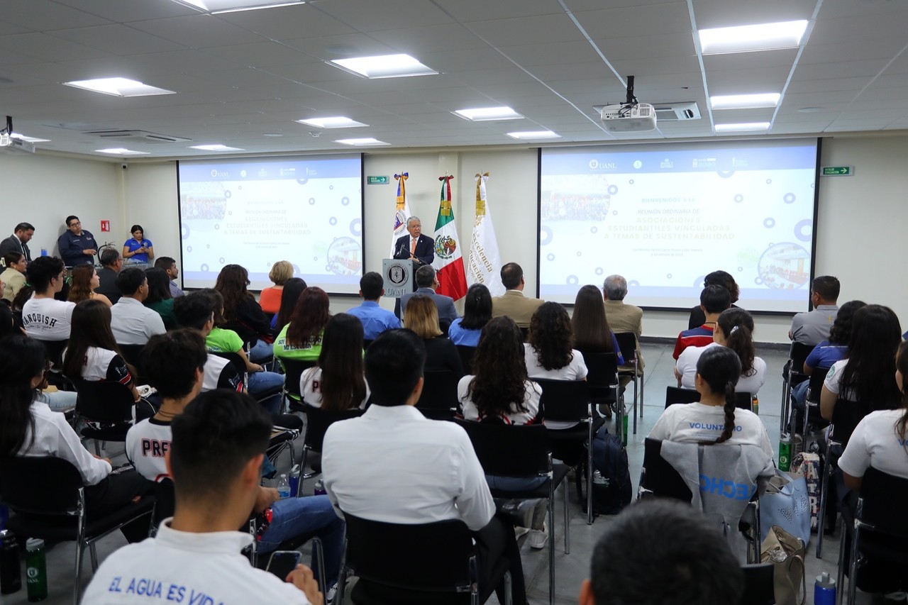 La reunión no solo fue un espacio de diálogo, sino un llamado a la acción para que más estudiantes se unan a estas causas. Foto: UANL.