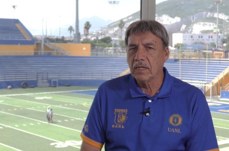 UANL: El secreto de Héctor Medina para impulsar el éxito del básquetbol femenil