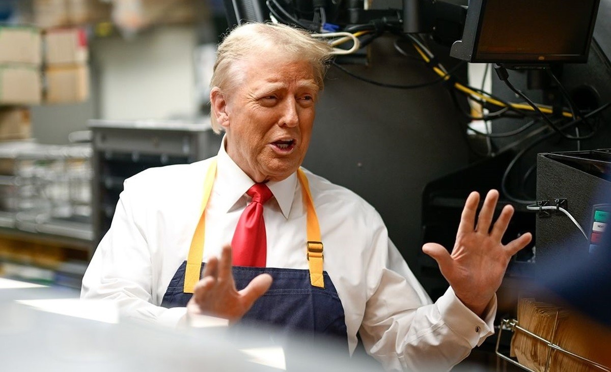 Donald Trump visitó una sucursal de McDonald's en Pensilvania, Estados Unidos. Foto: Instagram @realdonaldtrump