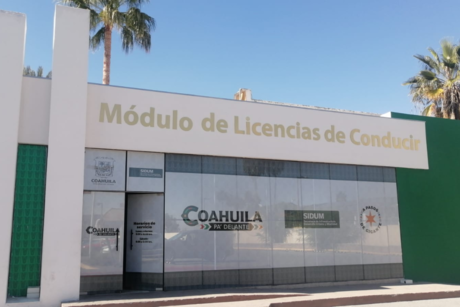 En Coahuila no existe 'permiso especial' para  expedir licencias a menores