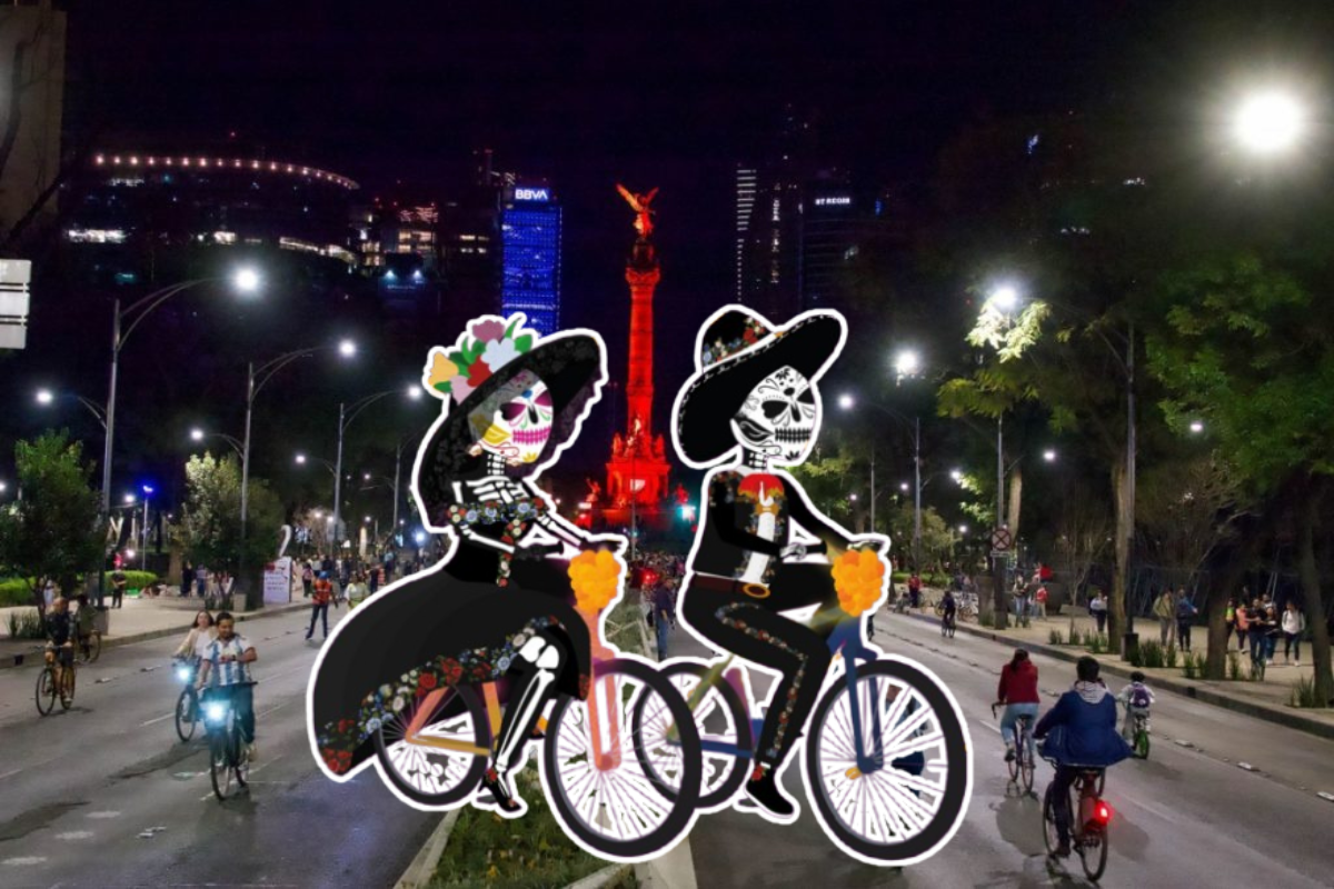 Catrines en bicicleta sobre Paseo de la Reforma.      Foto: Especial