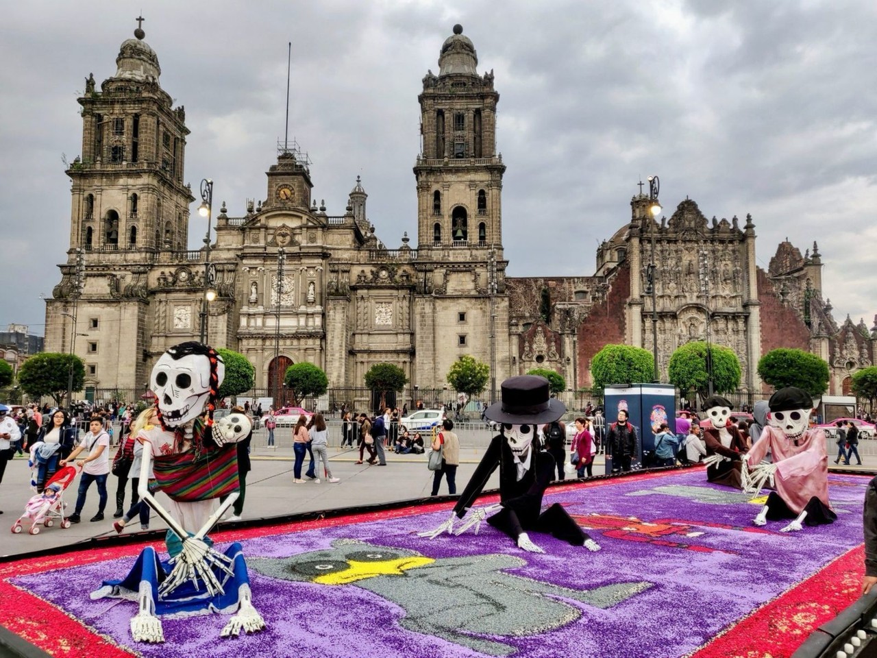 Ofrenda en el Zócalo de la CDMX.    Foto: Especial