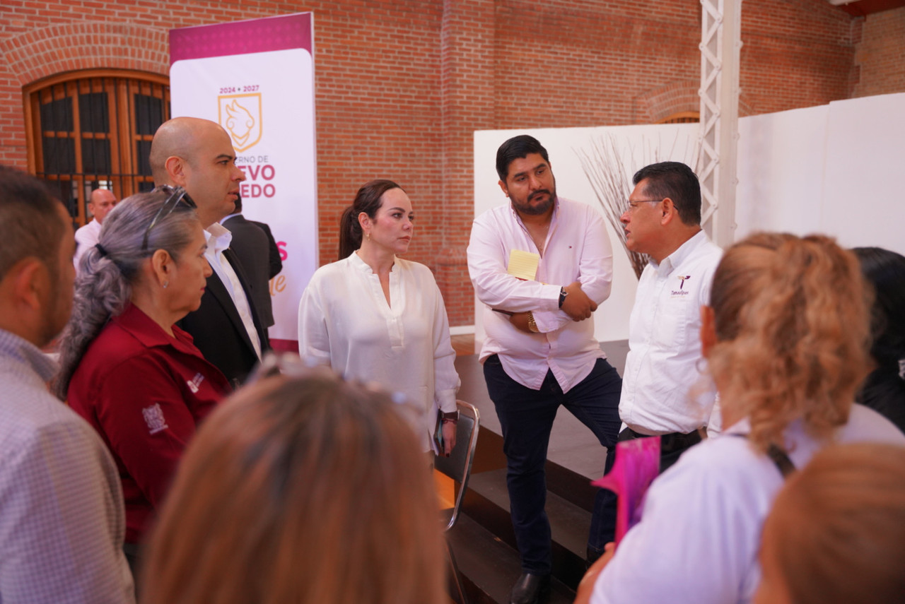 Carmen Lilia Canturosas Villarreal lideró una mesa de diálogo con los manifestantes que habían bloqueado el Puente Internacional 3.