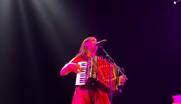 Julieta Venegas refrendó la admiración que los regios tienen por su talento. Foto. Cortesía Apodaca Group.