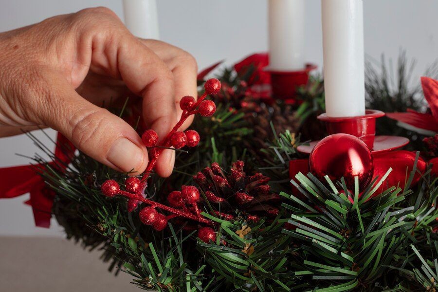 ¿Qué elementos no pueden faltar en tu árbol navideño?