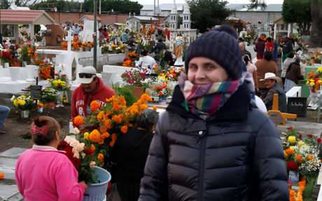 Día de Muertos: prevén mucho frío durante visitas nocturnas a panteones de CDMX