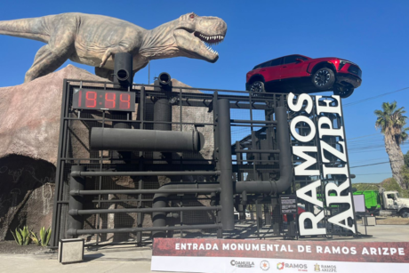 ¡Llega T-Rex a Ramos Arizpe!, una bienvenida jurásica