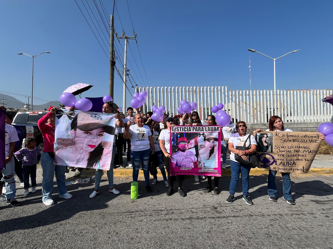 Familiares de Laura exigieron justicia tras su feminicidio.  (Fotografía: Leslie Delgado)