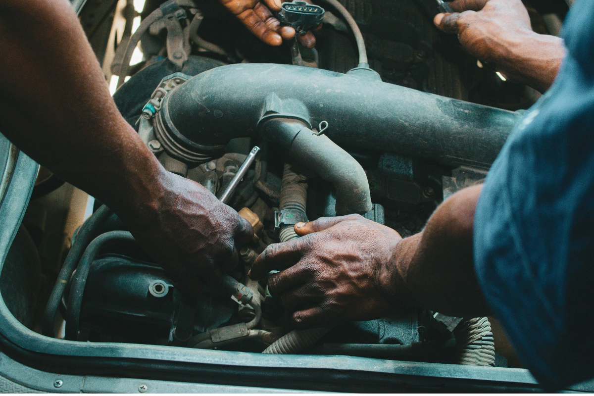 Cuidado de motor. Foto de Pexels.