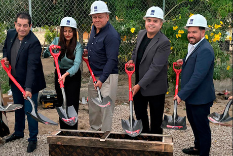 Colocan primera piedra de lo que será la sede del Colegio de Arquitectos de Los Cabos