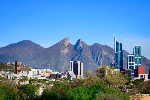 El clima en Monterrey este domingo será ideal para actividades diurnas. Foto: Canva.